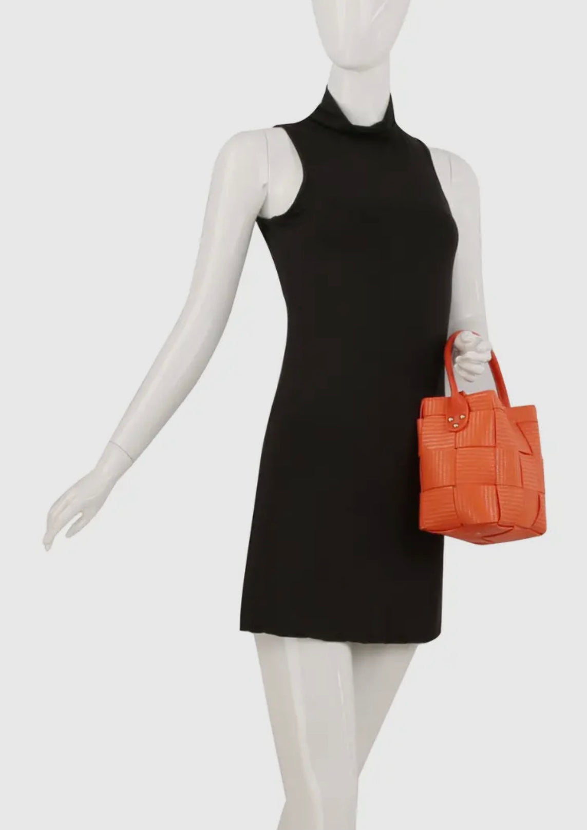 Woven Bucket Bag